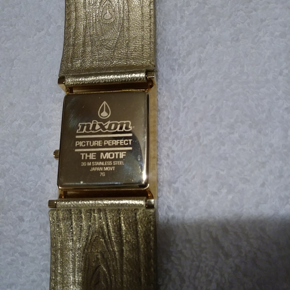 Watch - Picture 2 of 5